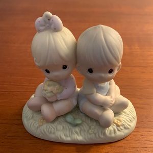 Vintage 1998 Precious Moments “Love One Another”